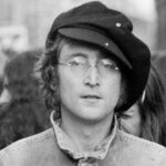 John Lennon: El Poeta y Revolucionario que Transformó mi Mundo